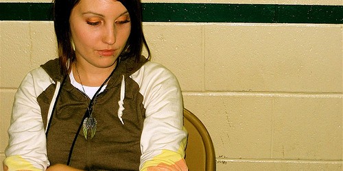 Crossing Your Arms Relieves Pain