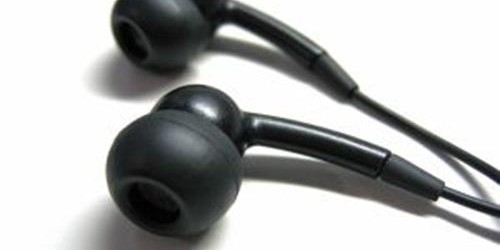 1 in 5 Teenagers Suffers from Hearing Damage Because of Too-Loud Music