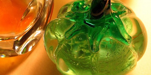 Health Risks of Perfumes: Chemicals Hidden In Perfumes And Their Health Effects