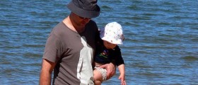 Father's Age Seen As Crucial To Baby's Disease Risk Of Autism And Schizophrenia