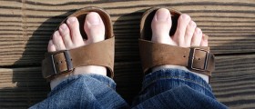 How Do I Cure Toenail Fungus?