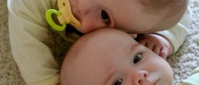 IVF And Twins: Stronger Embryo Helps A Weaker One Survive