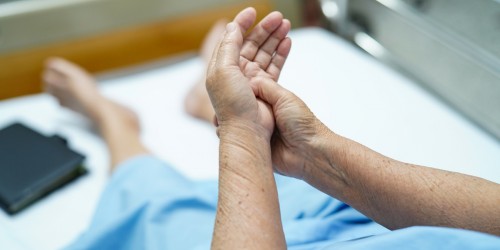 3 Things You Should Know About Alzheimer's Disease And Tremors