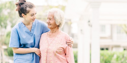 Alzheimer's Disease Signs: What's The Difference Between AD And Dementia?