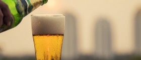 UTIs And Alcohol: A Guide To The Best And Worst Drinks If You Suffer From Urinary Tract Infections