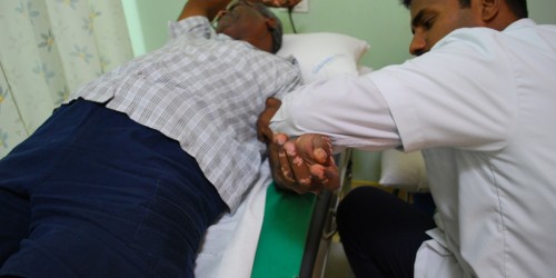 Powerful Home Remedies To Keep Joint Pains At Bay