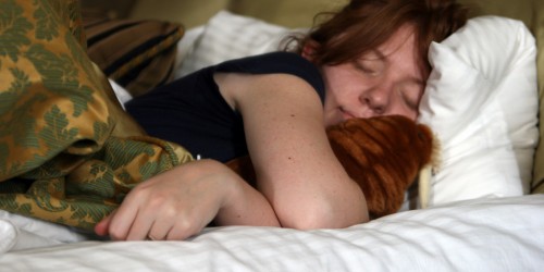 How Binaural Beats And Relaxing Sleep Music Help Cure Insomnia?