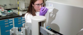 Cost of Whole Genome Sequencing Falls Drastically for Some Cancer Patients