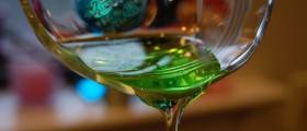 Why You Should Have Tea Tree Oil In Your Medicine Cabinet