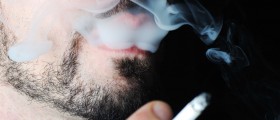 Five Ways Your Smoking Habit Could Destroy Your Gums And Cost You Your Teeth