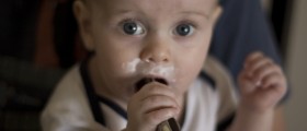 Introducing solids foods to your baby: When and how?