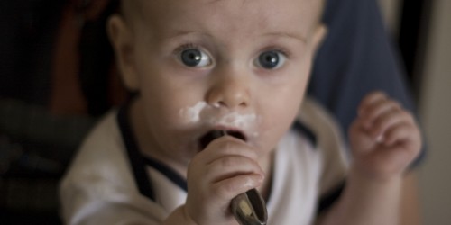 Introducing solids foods to your baby: When and how?