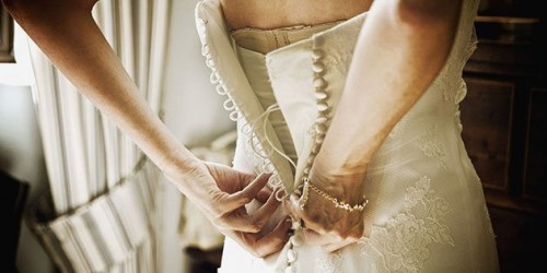Tying The Knot In Style: How To Look And Feel Your Best On Your Wedding Day