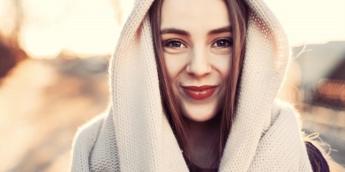 Ways to Keep Your Skin Soft and Glowing During the Cold Weather