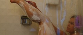 10 Tips & Tricks for Shaving Legs