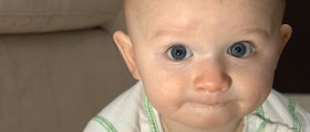 How to prevent baby acid reflux