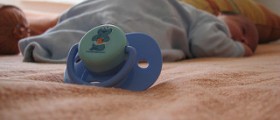 Using a pacifier for your baby - yes or no?