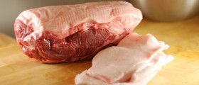 Is it safe to eat raw meat during pregnancy?