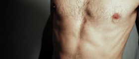 Pulled chest muscle symptoms