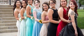 How to choose the prom hairstyles suitable for yourselves