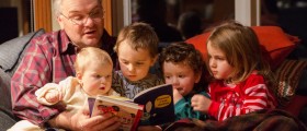 Five reasons to read your kids bedtime stories