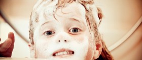 How to overcome toddler hair-washing dramas