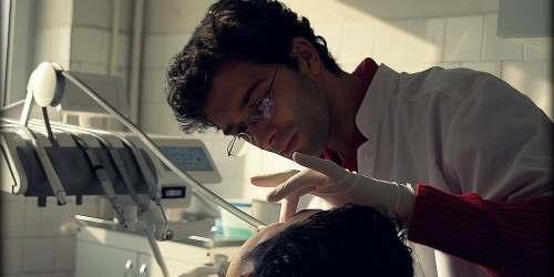 Best Mobile Apps for Dentists and Dental Students