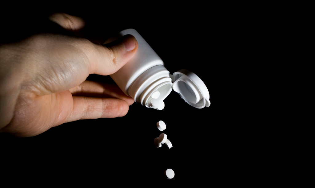 Vitamin-pills-closeup.jpg