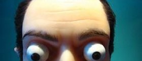 Bulging eyes symptoms