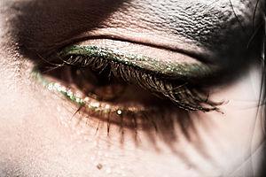 Eye health makeup