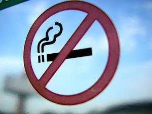 Laser therapy treatment to quit smoking