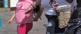 Obesity Among Hispanic Children Hits 40%! Should We Blame TV Food Ads?