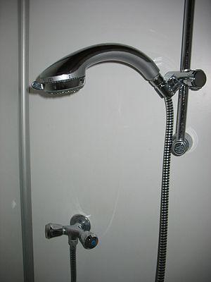 Shower heads with filters
