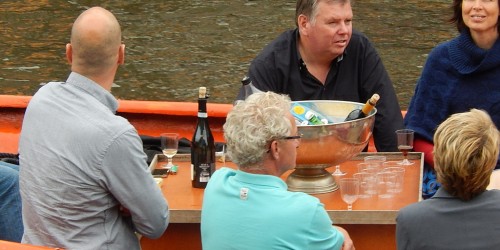 Moderate Alcohol Consumption Benefits Older People