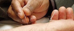 Start a new career with an acupuncture training program!