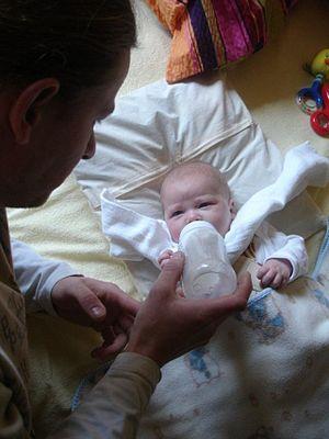 Symptoms of eye infection in babies