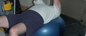 The benefits of a swiss ball workout for the abdomen