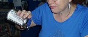 Use of sugar substitutes for managing weight