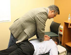 What is a chiropractor