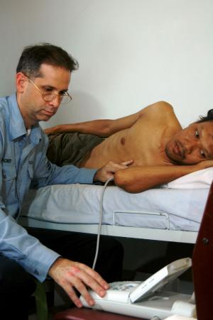 Who should have an echocardiography